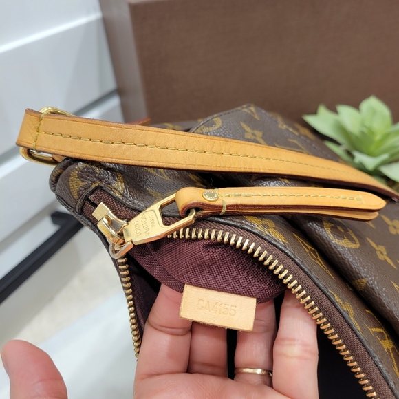 💕DISCONTINUED Very Rare Crossbody/Shoulder LOUIS VUITTON Mabillon Monogram - Picture 14 of 16
